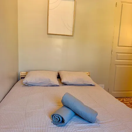 Ninette, Avec Entree Privative Bed and Breakfast 3*